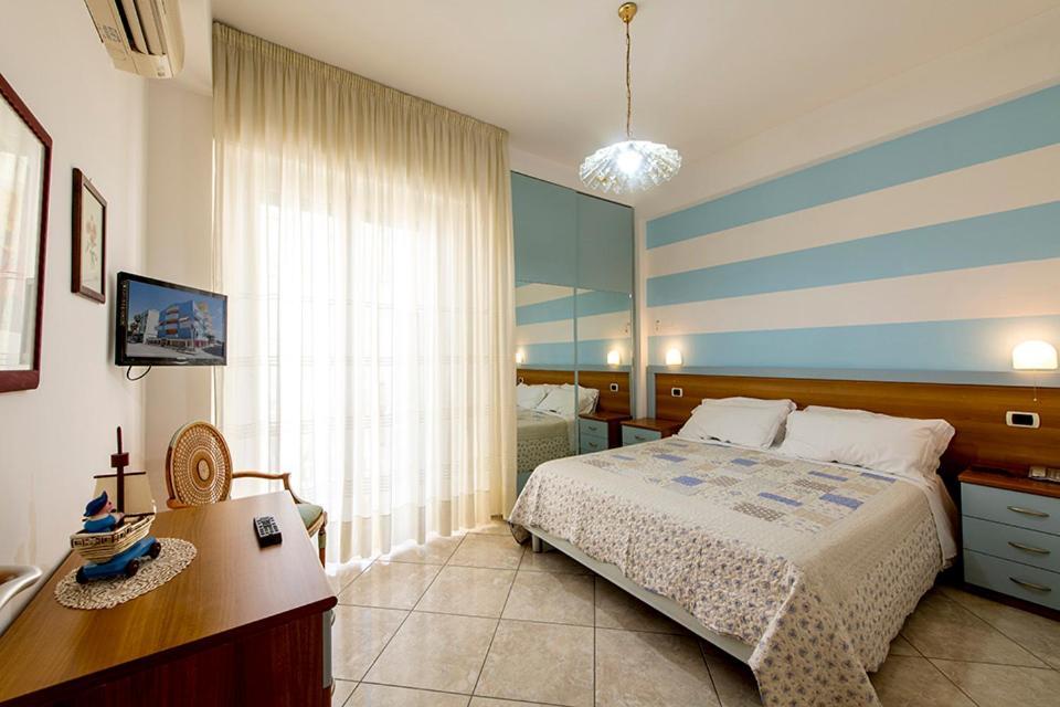 Hotel Le Soleil San Benedetto del Tronto Kültér fotó