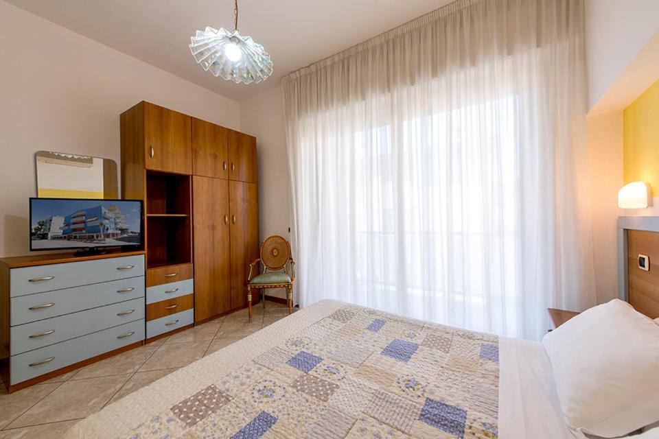 Hotel Le Soleil San Benedetto del Tronto Kültér fotó